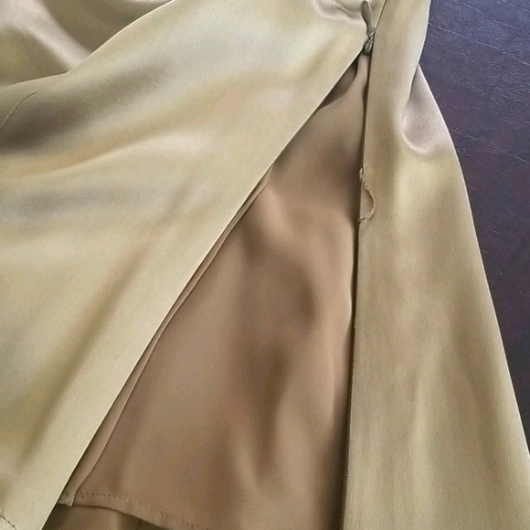 COPY - Lafayette 148 NY Beaded Tank size 4. 100% silk - Picture 12 of 14